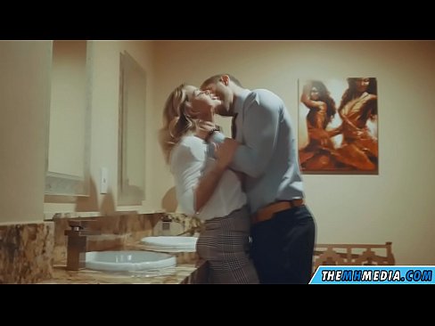 ❤️ ໃນເວລາທີ່ຜິວເນື້ອສີຂາວ busty seduces ທ່ານຢູ່ໃນຫ້ອງນ້ໍາສາທາລະນະ ❤️ ວິດີໂອການຮ່ວມເພດ ຢູ່ທີ່ພວກເຮົາ lo.xxxner.ru% ﹏